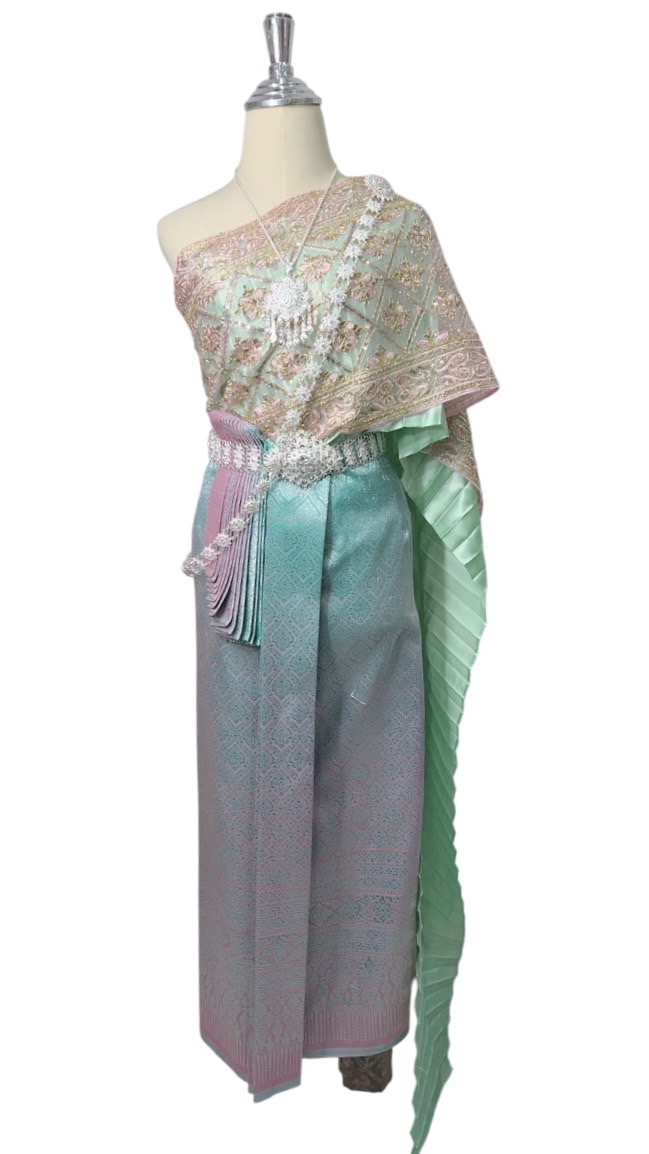 ชุดไทยประยุกต์สีเขียวมิ้นชมพู