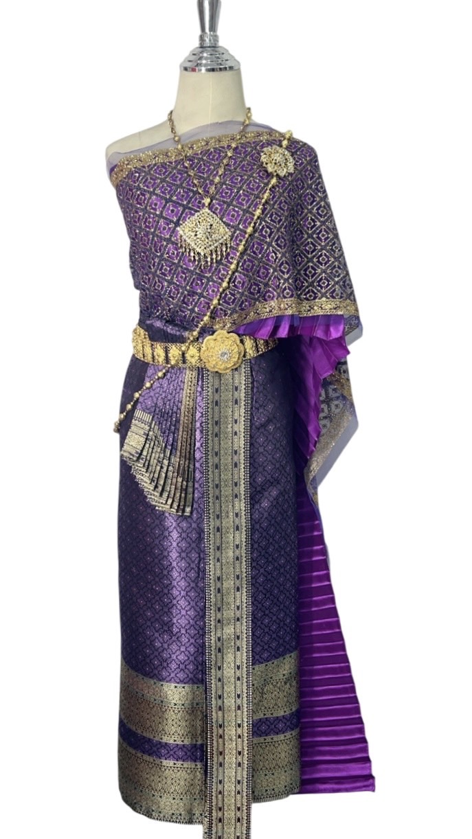 ชุดไทยประยุกต์สีม่วงทอง